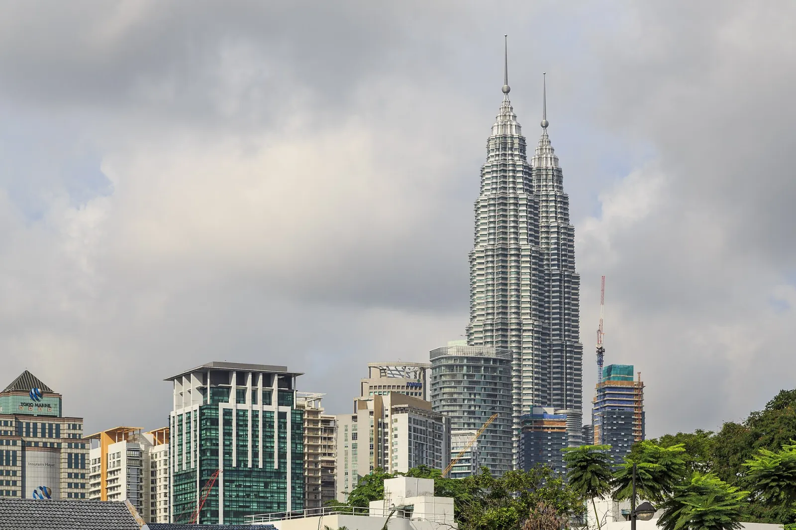 Team Building vs Leadership Training in Malaysia: Which Problem Are You Really Solving?