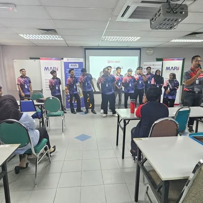 Peserta IPC mengikuti sesi bersama fasilitator MARii